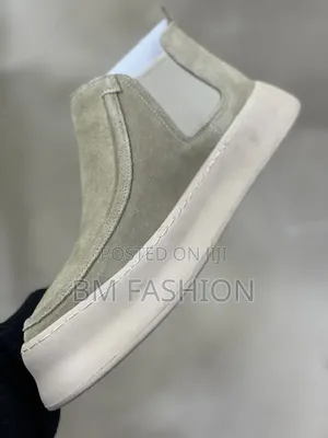 Luxurious Chelsea Boots
