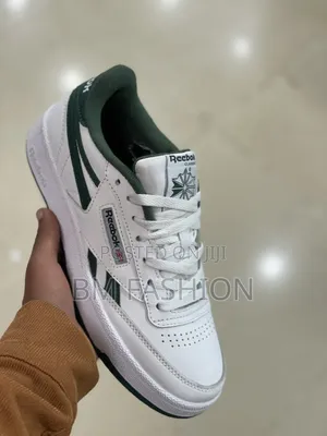 Reebok Classic Sneakers