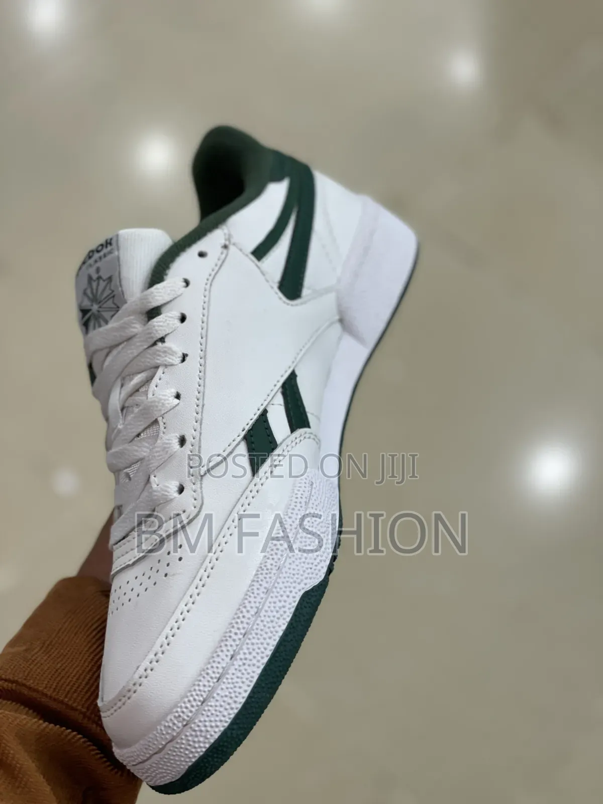 Reebok Classic Sneakers