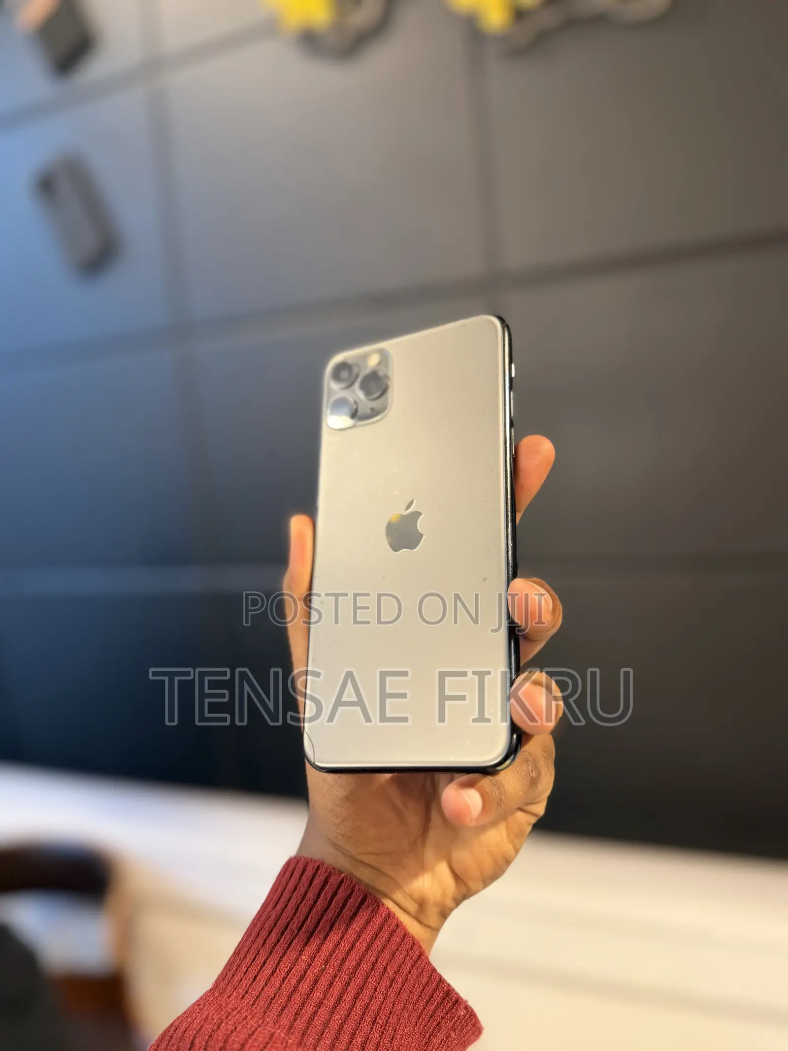 New Apple iPhone 11 Pro Max 256 GB Black