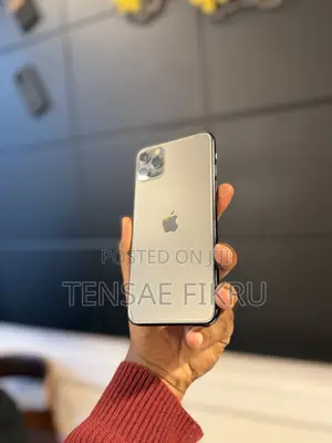 New Apple iPhone 11 Pro Max 256 GB Black