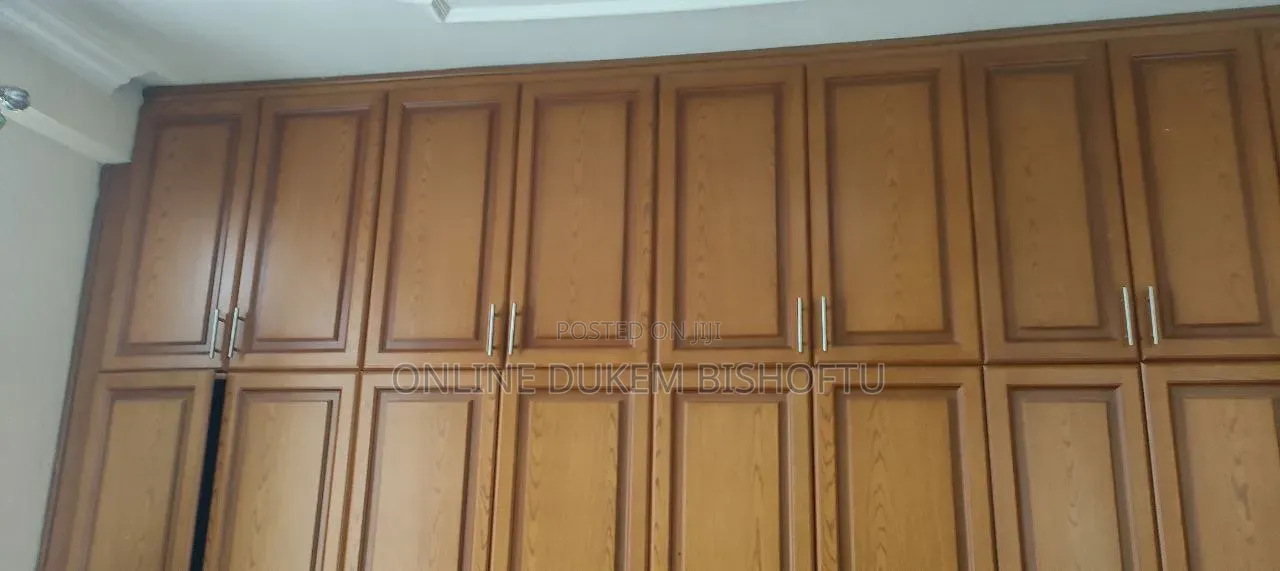 Furnished 10bdrm House in Bishoftu Novia, Oromia-Finfinne for sale