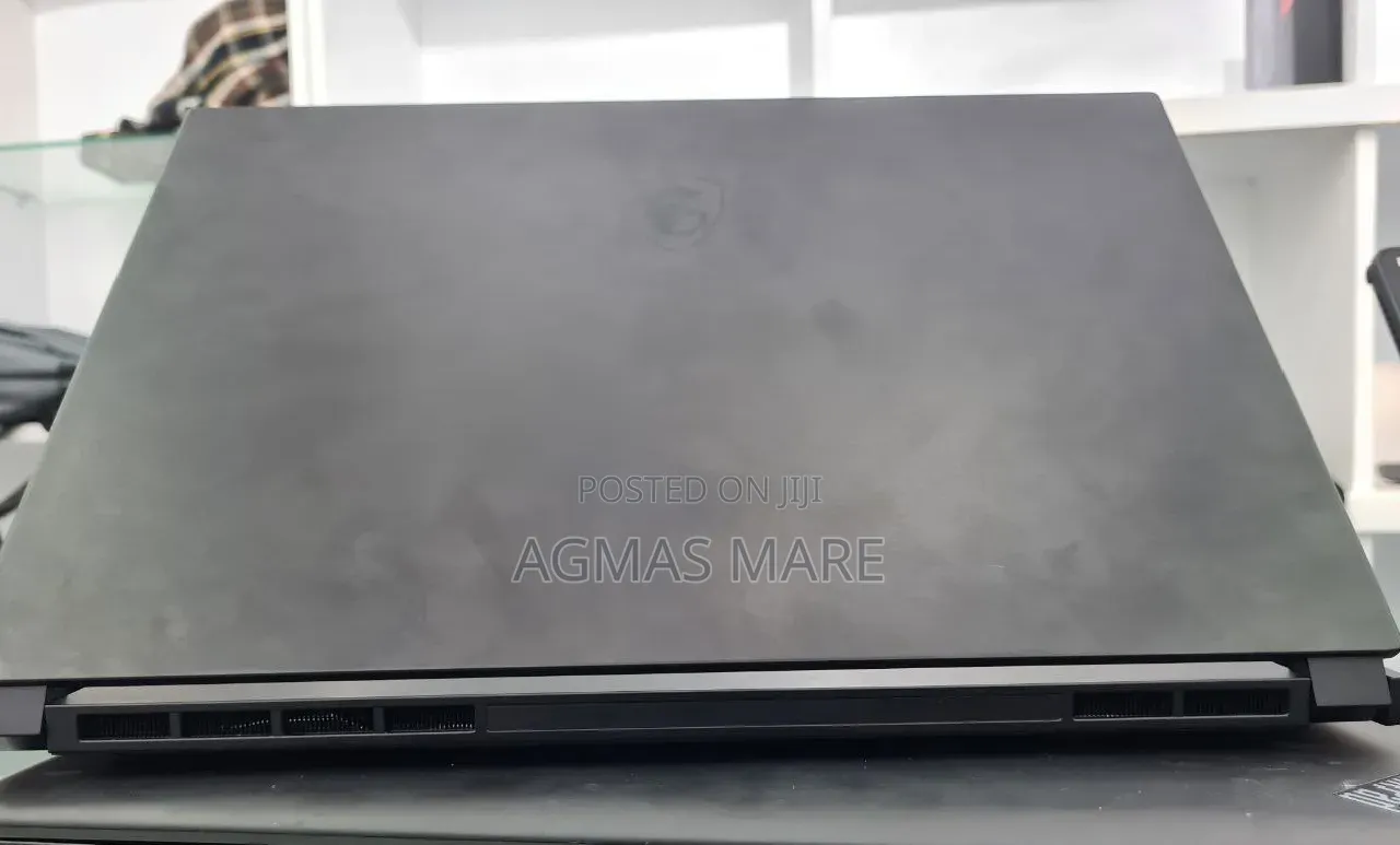 New Laptop MSI GS66 Stealth 10SGS 16GB Intel Core i7 SSD 512GB