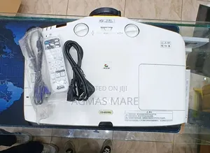 Epson EB-4850WU 3LCD Full HD Professional Cinema Project74