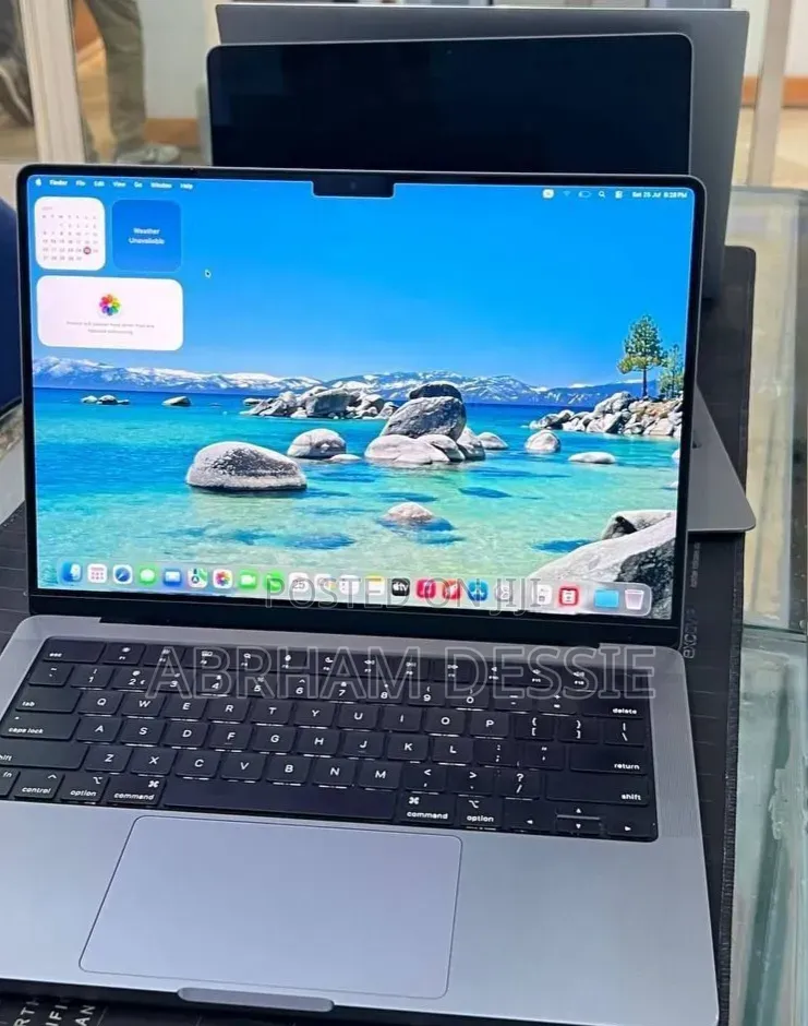New Laptop Apple MacBook Pro 2021 M1 16GB Apple M1 SSD 512GB