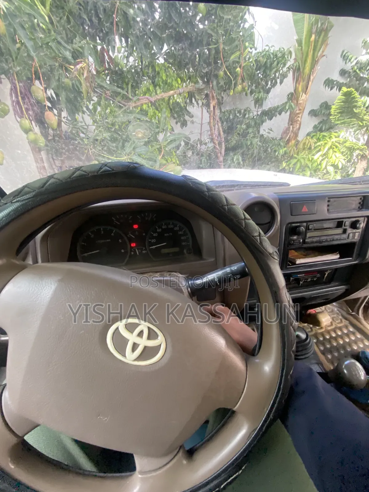 Toyota Land Cruiser 2010 White