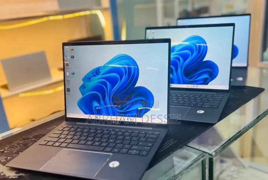 New Laptop HP 16GB Intel Core i7 SSD 512GB
