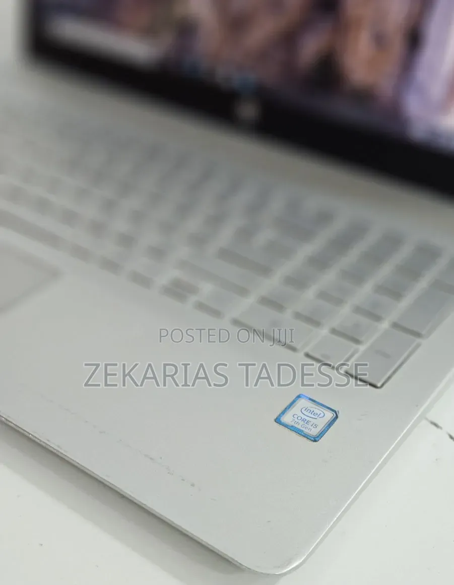 New Laptop HP Pavilion 15 8GB Intel Core i5 HDD 1T