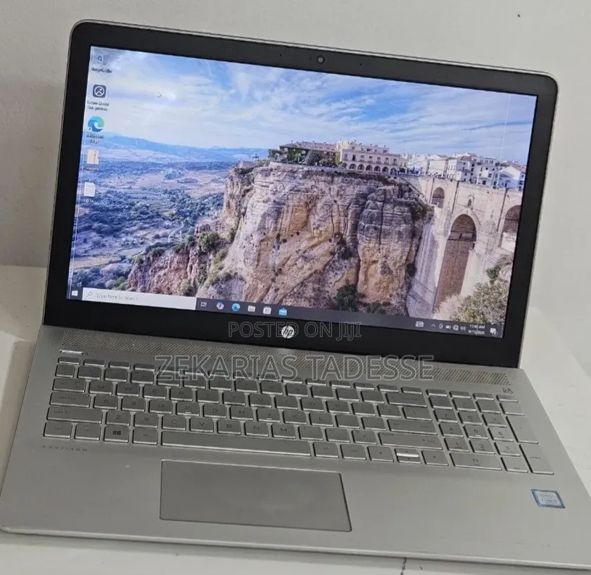 New Laptop HP Pavilion 15 8GB Intel Core i5 HDD 1T