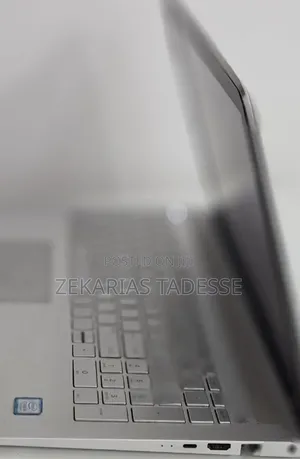 New Laptop HP Pavilion 15 8GB Intel Core i5 HDD 1T