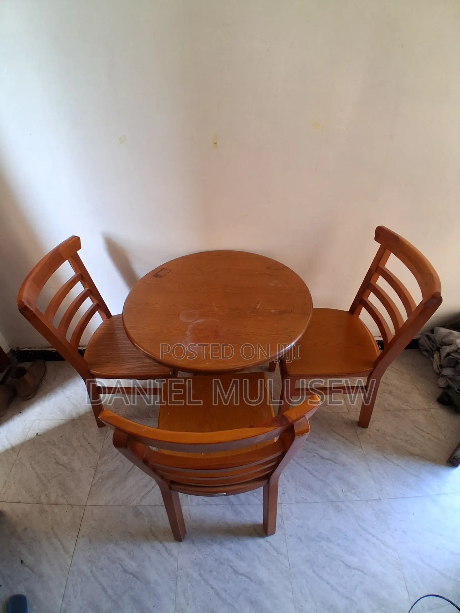 Dinning Table