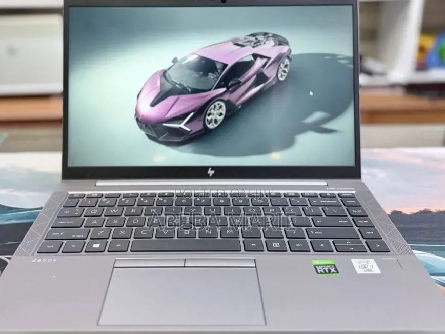 New Laptop HP ZBook Firefly G8 16GB Intel Core i7 SSD 512GB