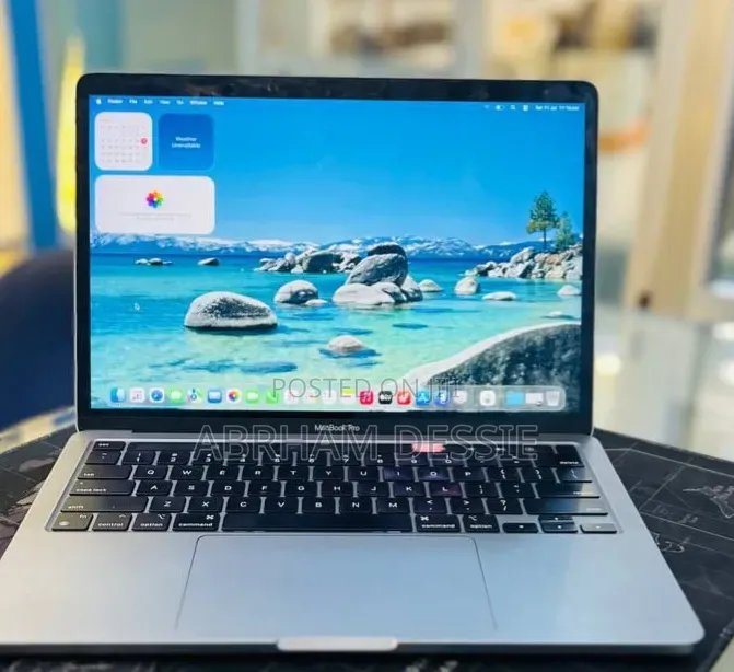 New Laptop Apple MacBook Pro 2022 M2 8GB Apple M2 SSD 512GB
