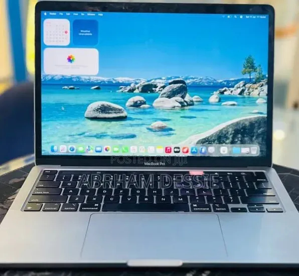 New Laptop Apple MacBook Pro 2022 M2 8GB Apple M2 SSD 512GB