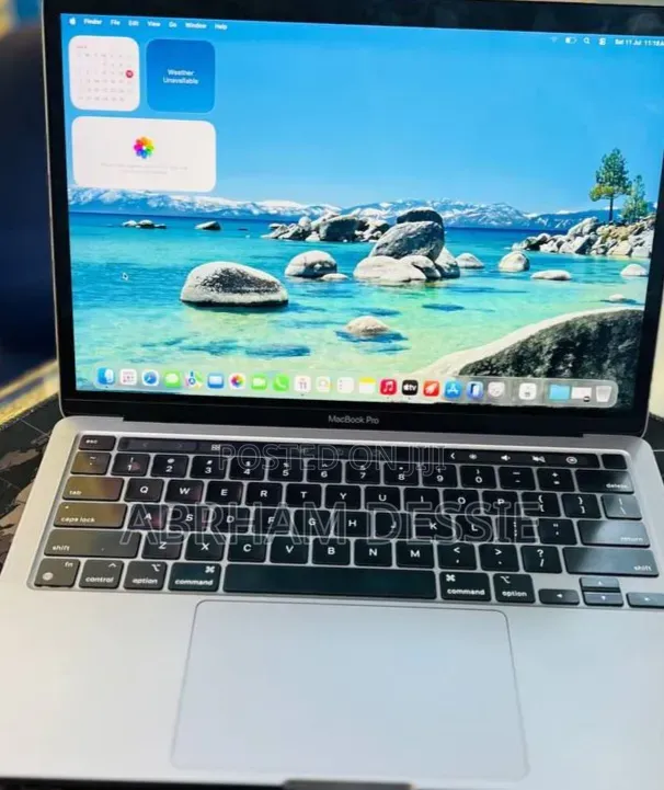 New Laptop Apple MacBook Pro 2022 M2 8GB Apple M2 SSD 512GB