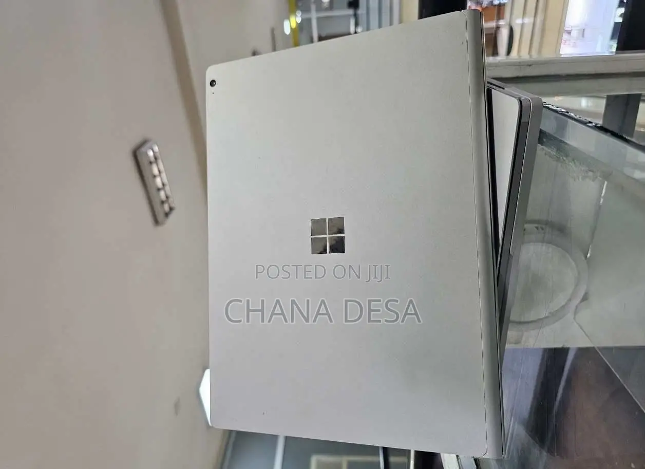 New Laptop Microsoft Surface Book 3 16GB Intel Core i7 SSD 256GB