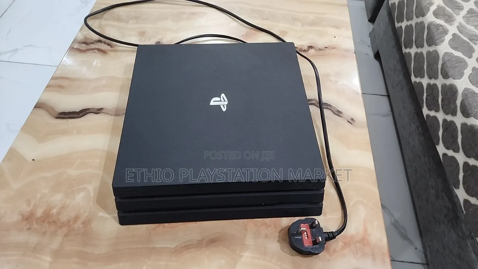 Ps4 Pro ከ Ps5 Fat Gar the Same