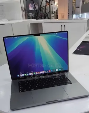 New Laptop Apple MacBook 32GB SSD 1T