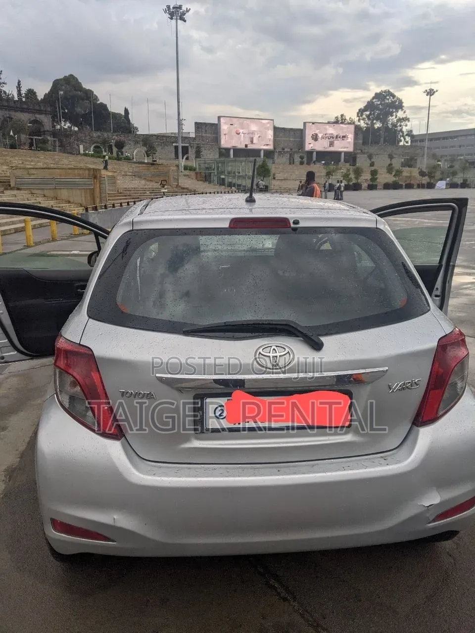 Toyota Yaris Compact Rent
