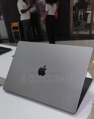 New Laptop Apple MacBook 64GB SSD 1T