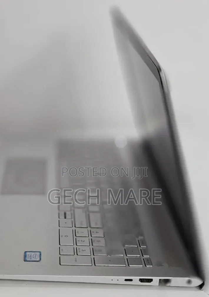 New Laptop HP Pavilion 15 8GB Intel Core i5 SSD 1T