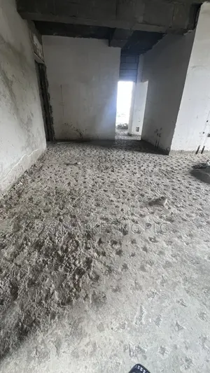 3bdrm Apartment in ኪንግደም, Kirkos for sale