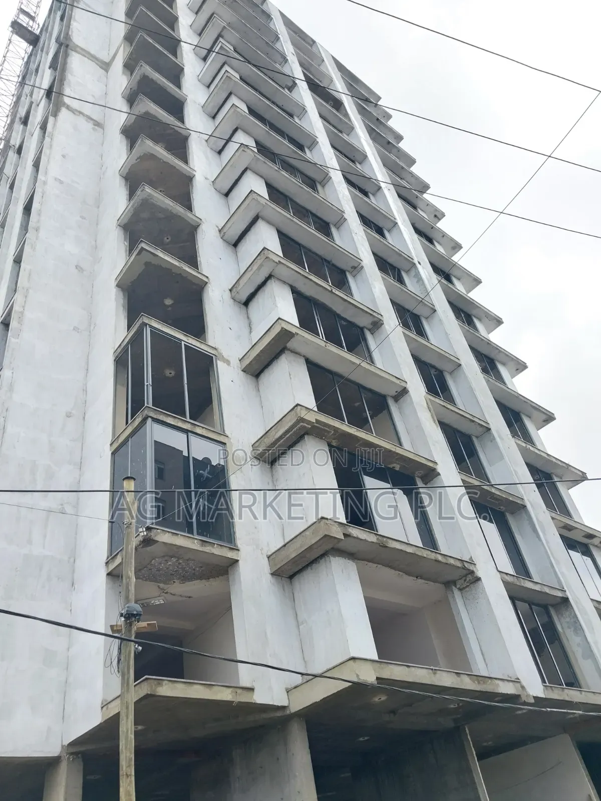 3bdrm Apartment in ኪንግደም, Kirkos for sale