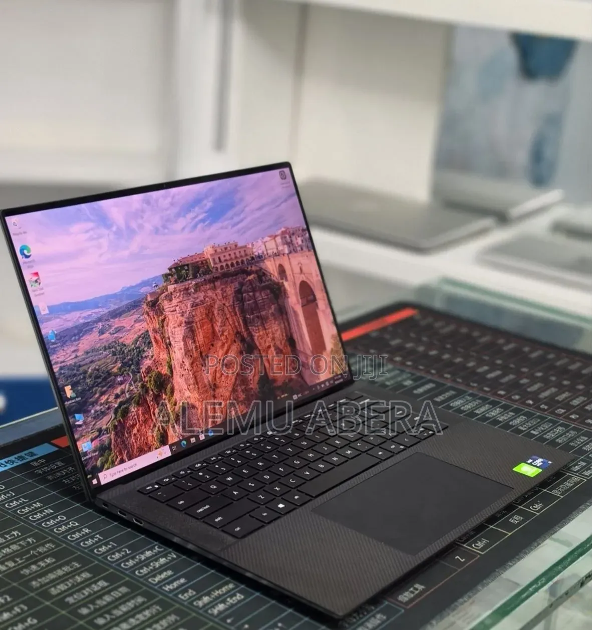 New Laptop Dell Precision 5560 16GB Intel Core i9 SSD 512GB