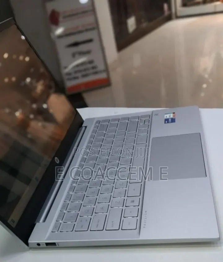 New Laptop HP 16GB Intel Core i5 SSD 512GB