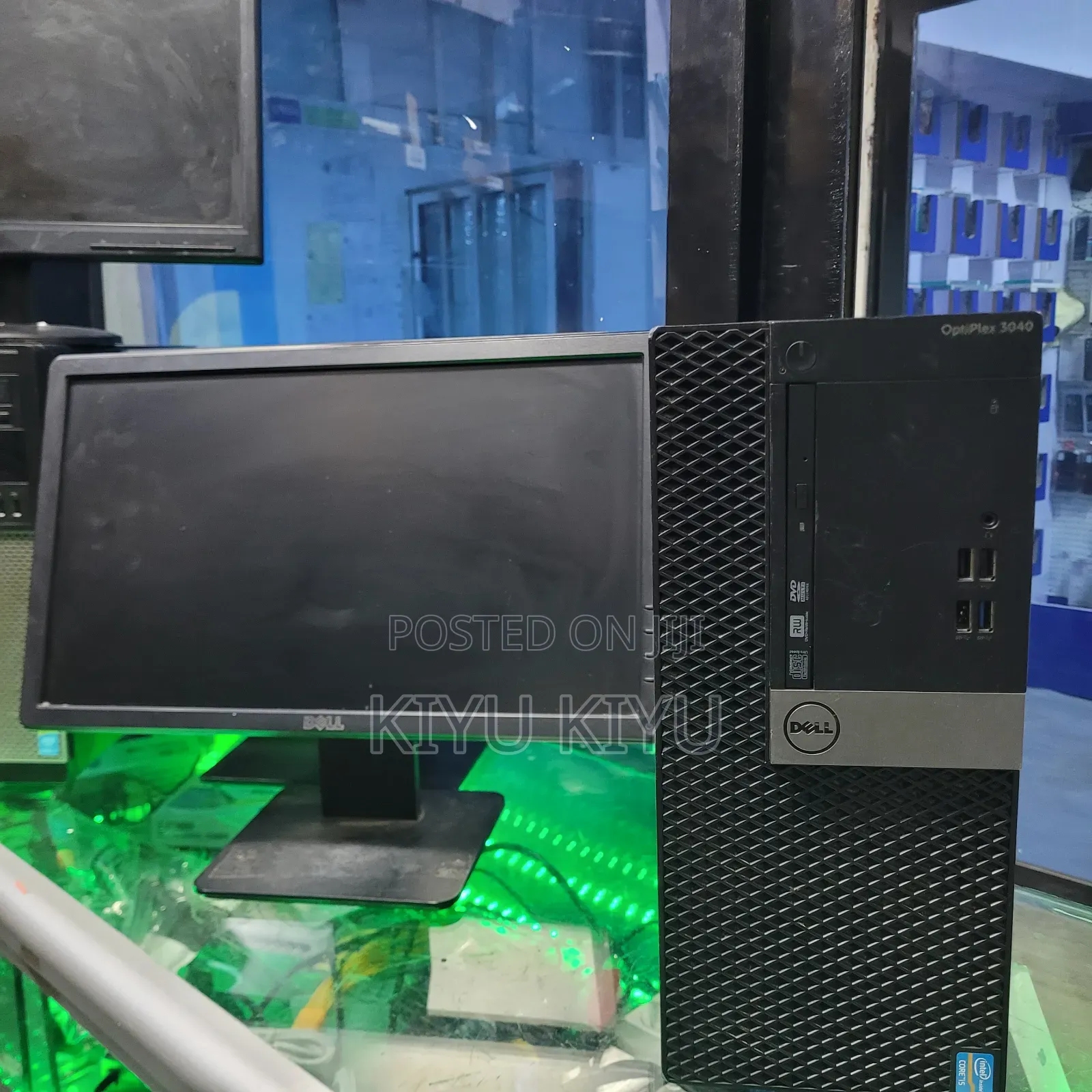 New Desktop Computer Dell Optiplex 3040 4GB Intel Core i5 HDD 500GB