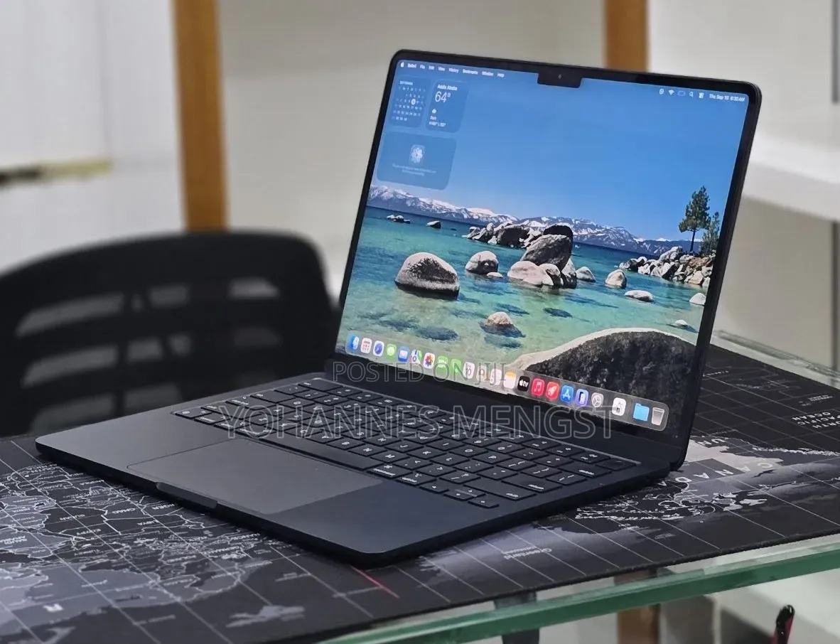 New Laptop Apple MacBook Air 2022 M2 16GB Apple M2 SSD 256GB