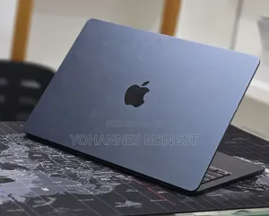 New Laptop Apple MacBook Air 2022 M2 16GB Apple M2 SSD 256GB