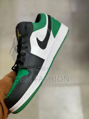 Air Jordan 1 Low Sneakers Green X Black X White Fashionable
