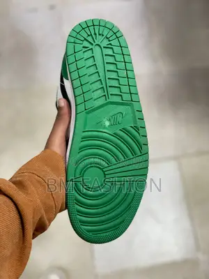 Air Jordan 1 Low Sneakers Green X Black X White Fashionable