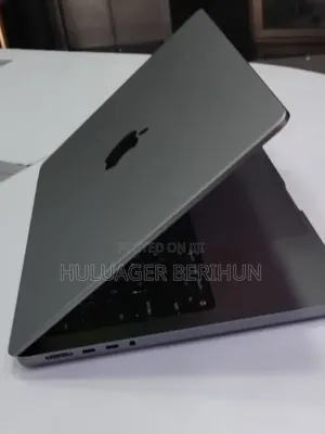 New Laptop Apple MacBook Pro 2021 M1 32GB Apple M1 SSD 512GB