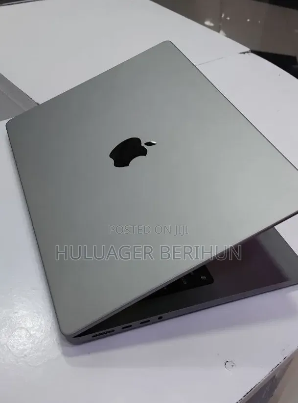 New Laptop Apple MacBook Pro 2021 M1 32GB Apple M1 SSD 512GB