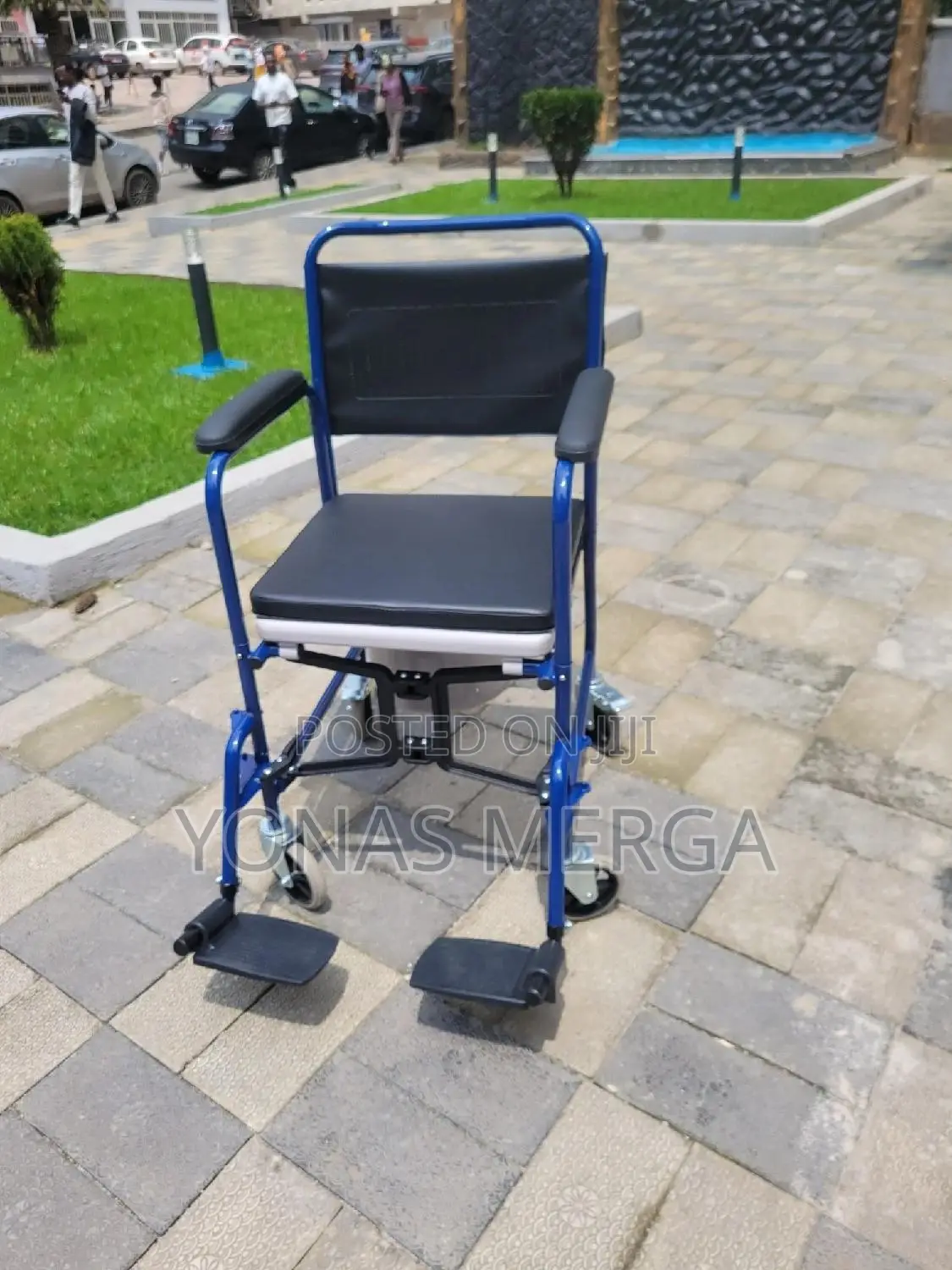 Commode Toilet/Shower Chair/Seat Chair甴又offers Perfect Functionality