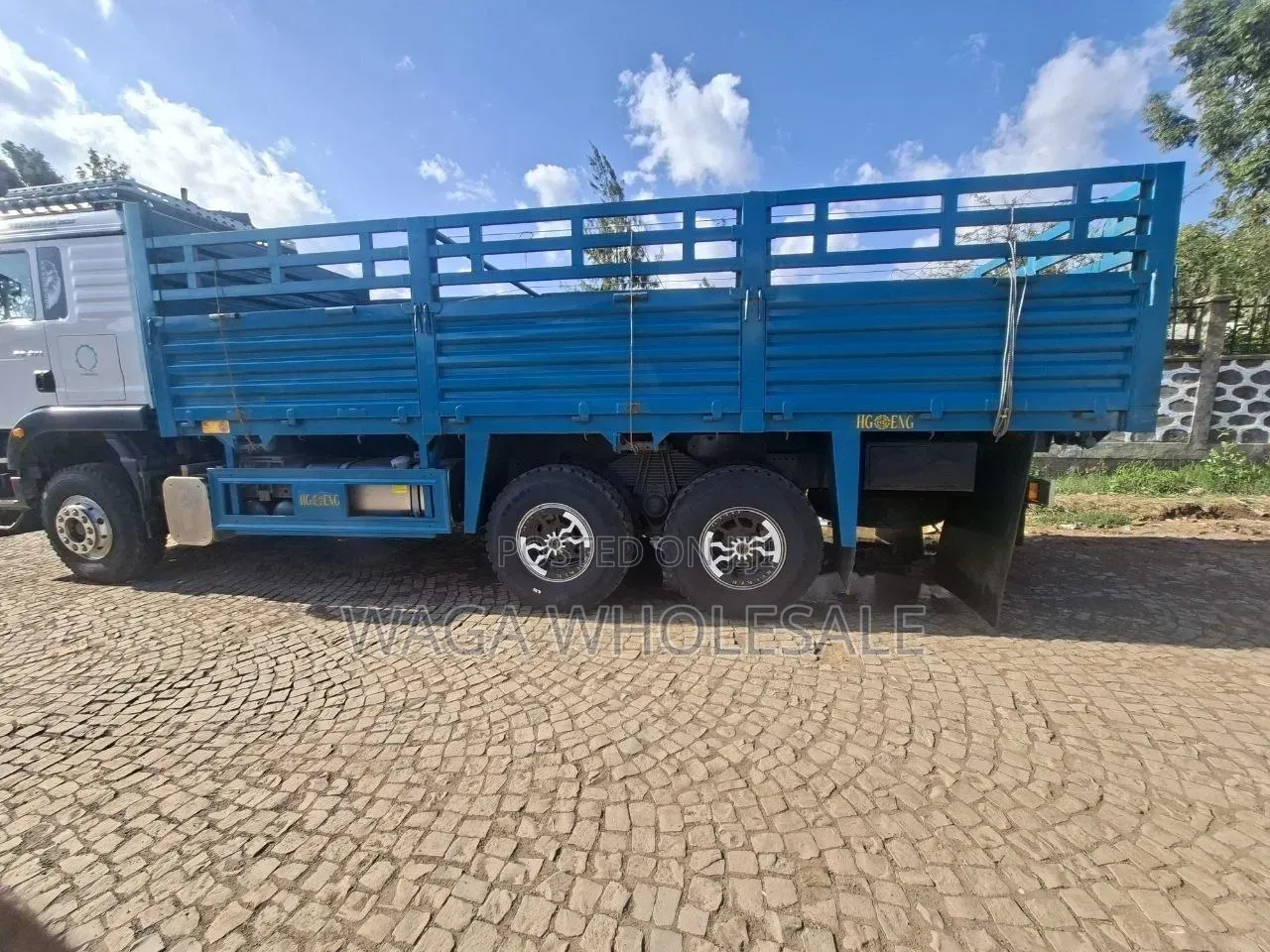 Sino Casoni With Trailer