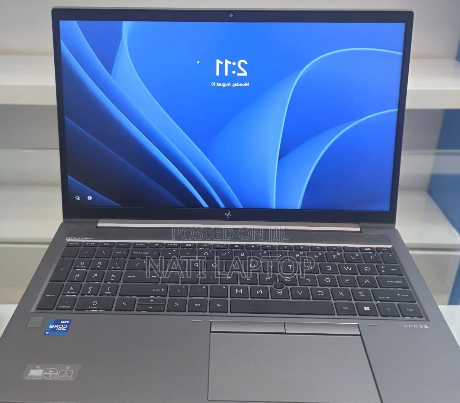 New Laptop HP ZBook Firefly G8 16GB Intel Core i7 SSD 512GB