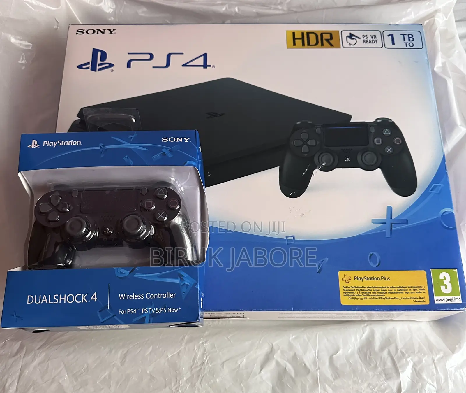 Ps4 With Two Controllers and 1TB