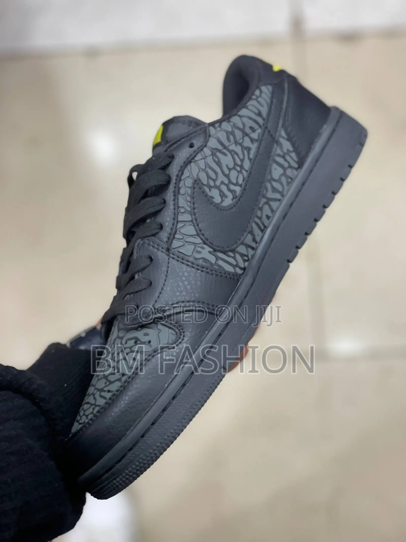 Air Jordan 1 X Travis Scott X the North Face Black Cement