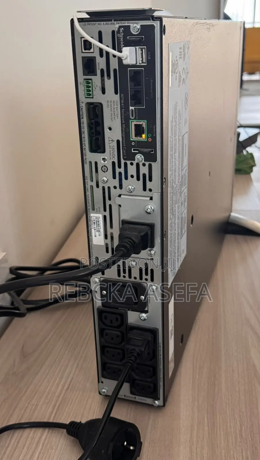 APC Smart-Ups, 3000va-2700w