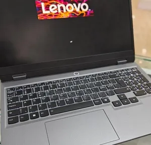New Laptop Lenovo LOQ 15ARP9 16GB Intel Core i5 SSD 512GB