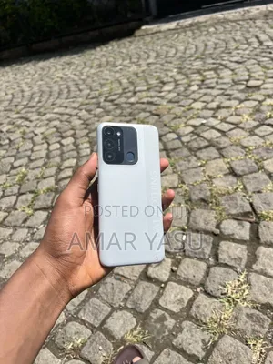 Tecno Spark 8C 64 GB White