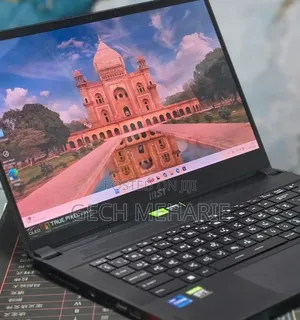 New Laptop MSI Creator A16 AI+ 32GB Intel Core i7 SSD 1T