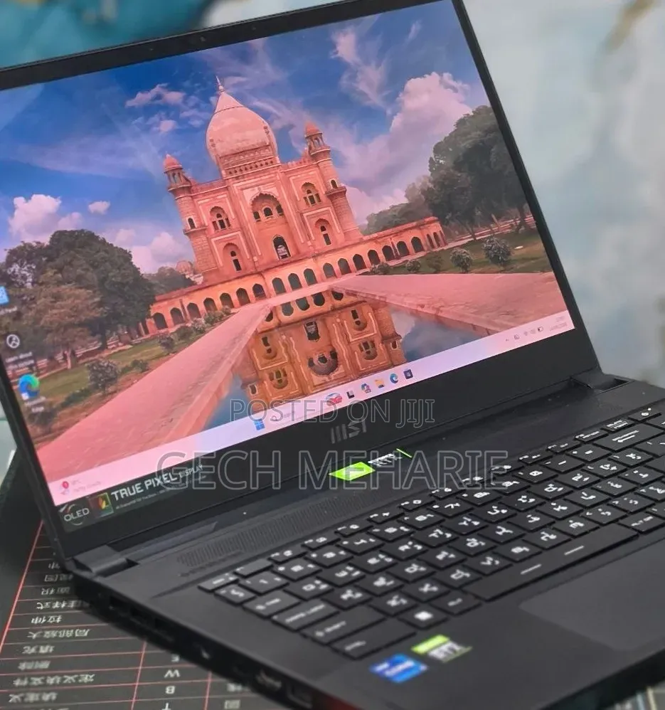 New Laptop MSI Creator A16 AI+ 32GB Intel Core i7 SSD 1T