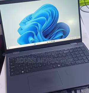 New Laptop Dell Latitude 3550 16GB Intel Core i7 SSD 512GB
