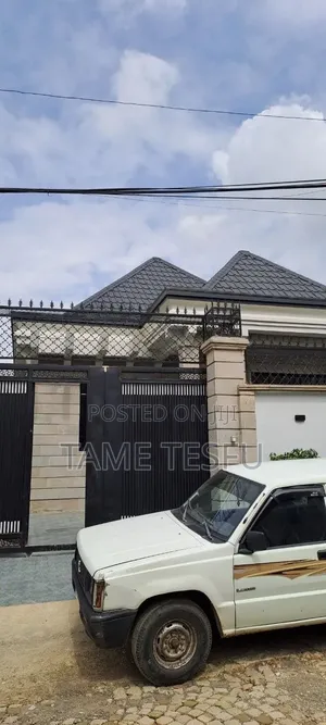 Furnished 4bdrm Villa in ወሰን, Bole for sale