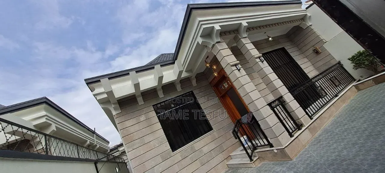 Furnished 4bdrm Villa in ወሰን, Bole for sale