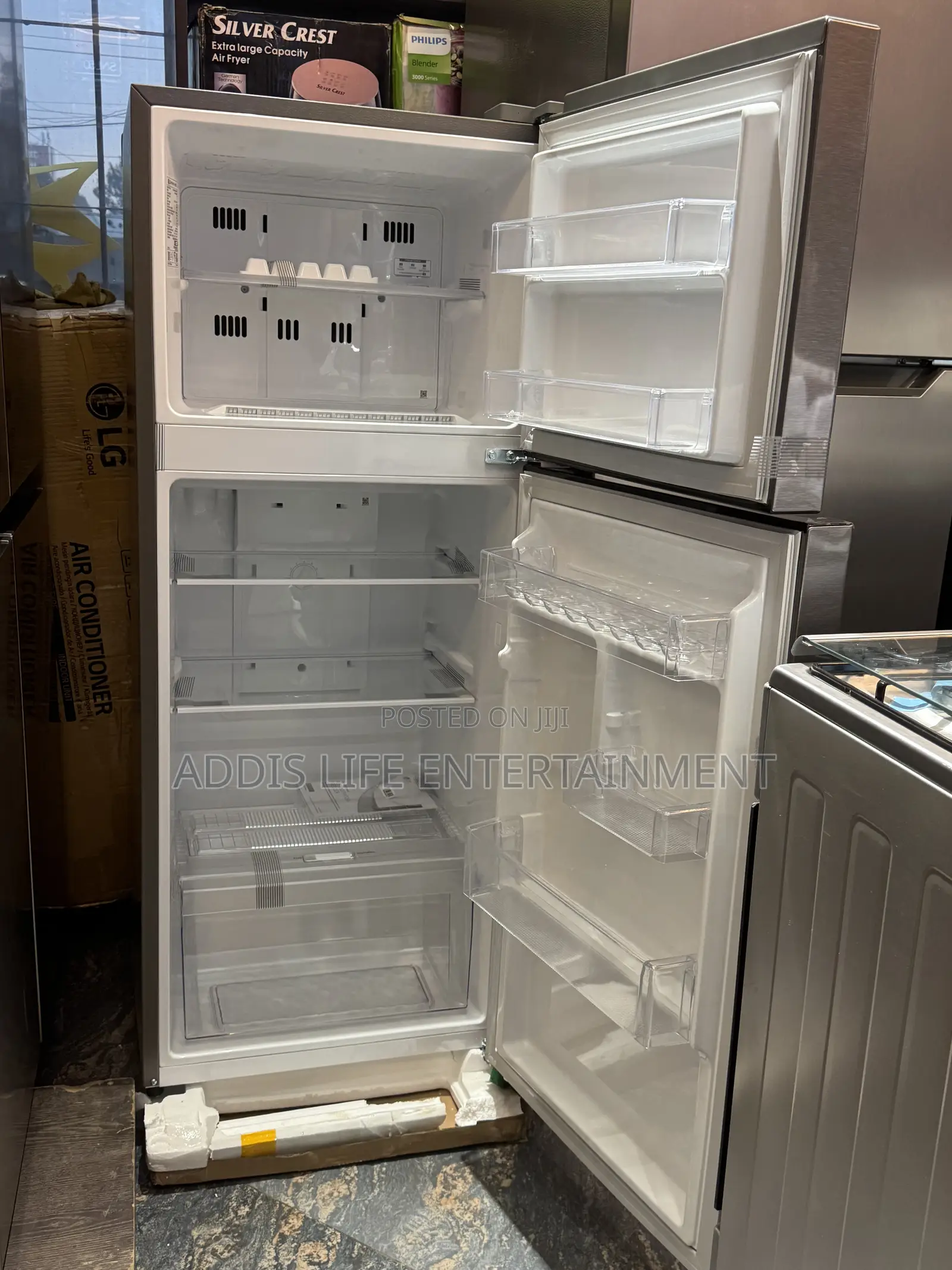 LG 187L Top Freezer Refrigerator